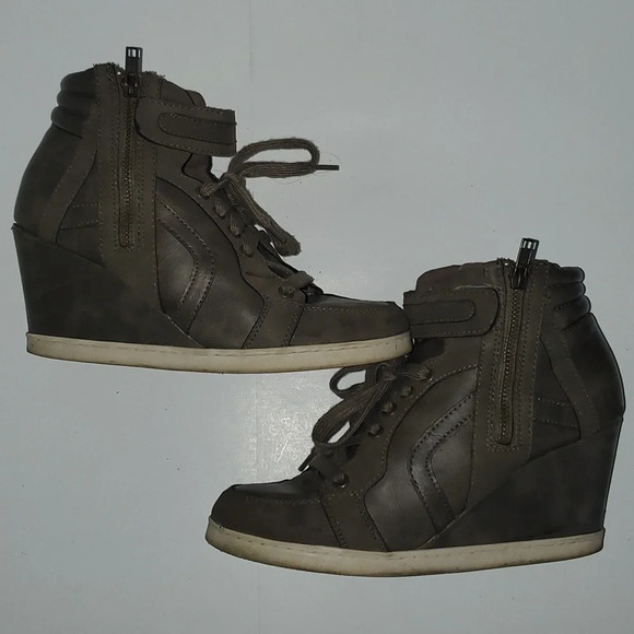 CANDIES Womens BOOTS Booties SIZE 9.5 M Brown Leather Suede Wedge Ankle - Picture 11 of 11